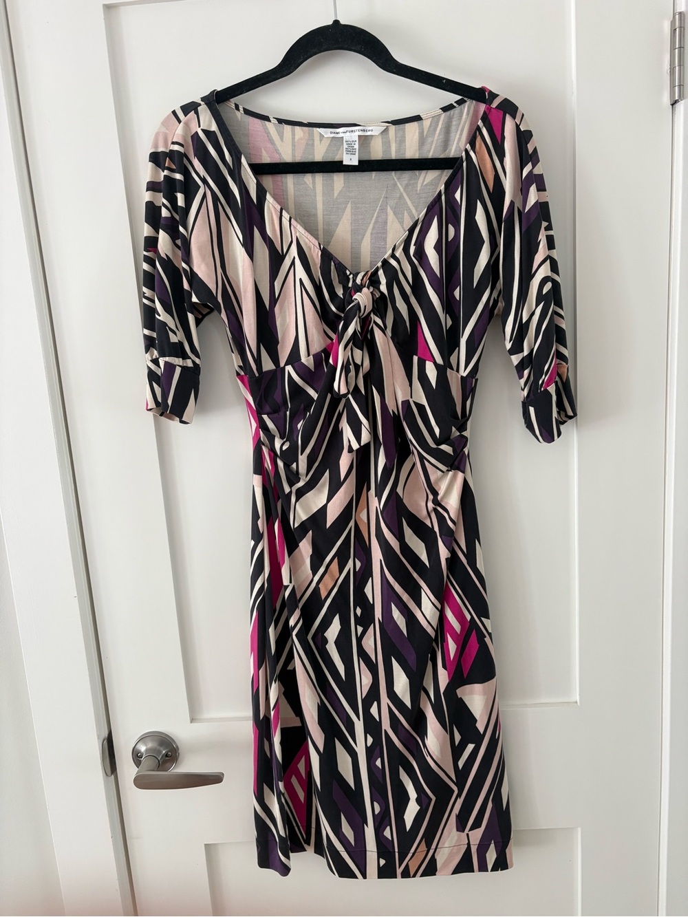 Diane von Furstenberg 100% Silk Geometric Print Dress Tie Front – Size 8